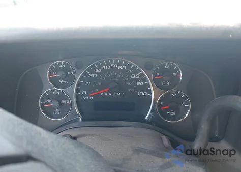 2013 Chevrolet Express 2500 Work Van z USA, uszkodzony, nr VIN 1GCWGFCG2D1111716